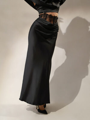 FUSTA MAXI CU CORSET ATLAS NEGRU