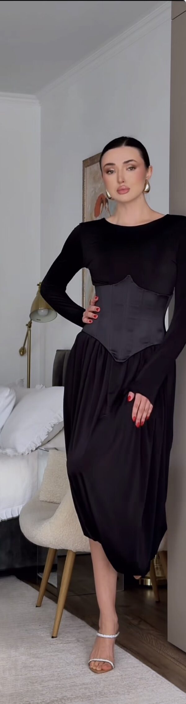 ROCHIE DRAPATA NEAGRA