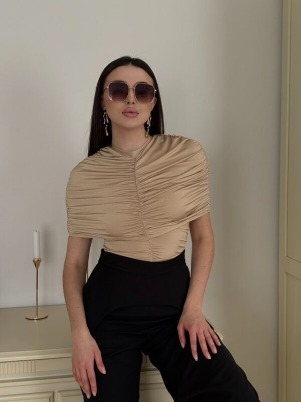 BODY CU BOLERO DRAPAT BEJ