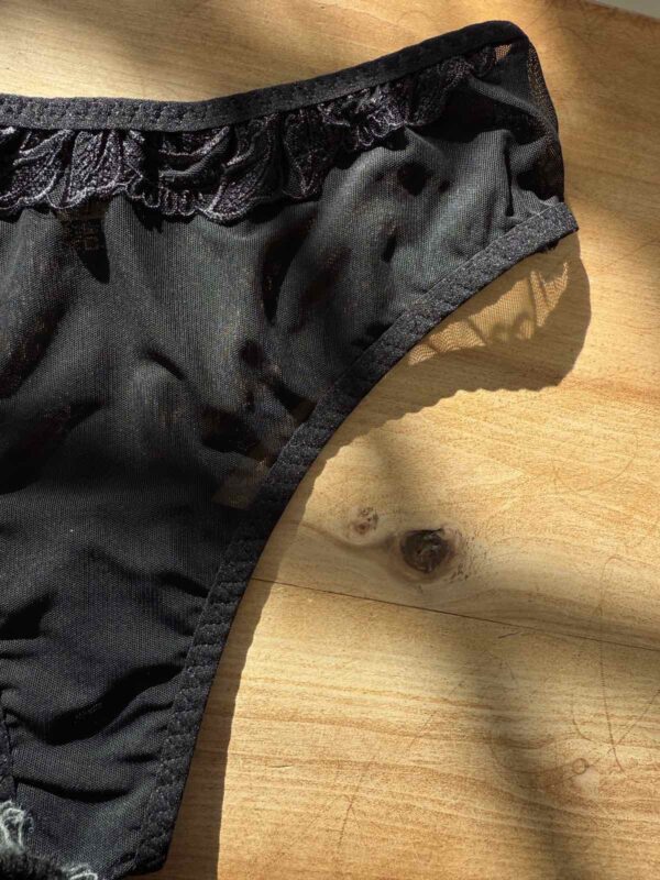 CHILOTI PLASA NEAGRA ACCENT DANTELA BIEU