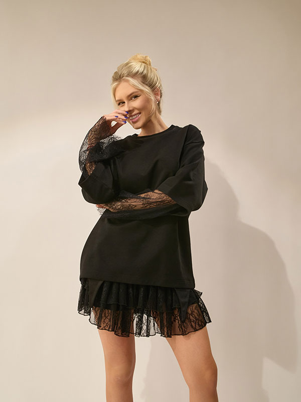 BLUZA NEAGRA CU MANECI DANTELATE - imagine 2