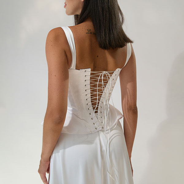 CORSET BASCA CU CUPA DIN ATLAS ALB - imagine 5