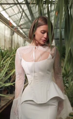 CORSET FARA BRETELE CU BASCA ALB