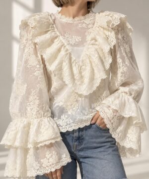 BLUZA CU VOLANE BRODATA